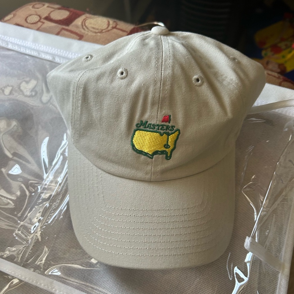 Masters cap with Augusta Nationals symbol